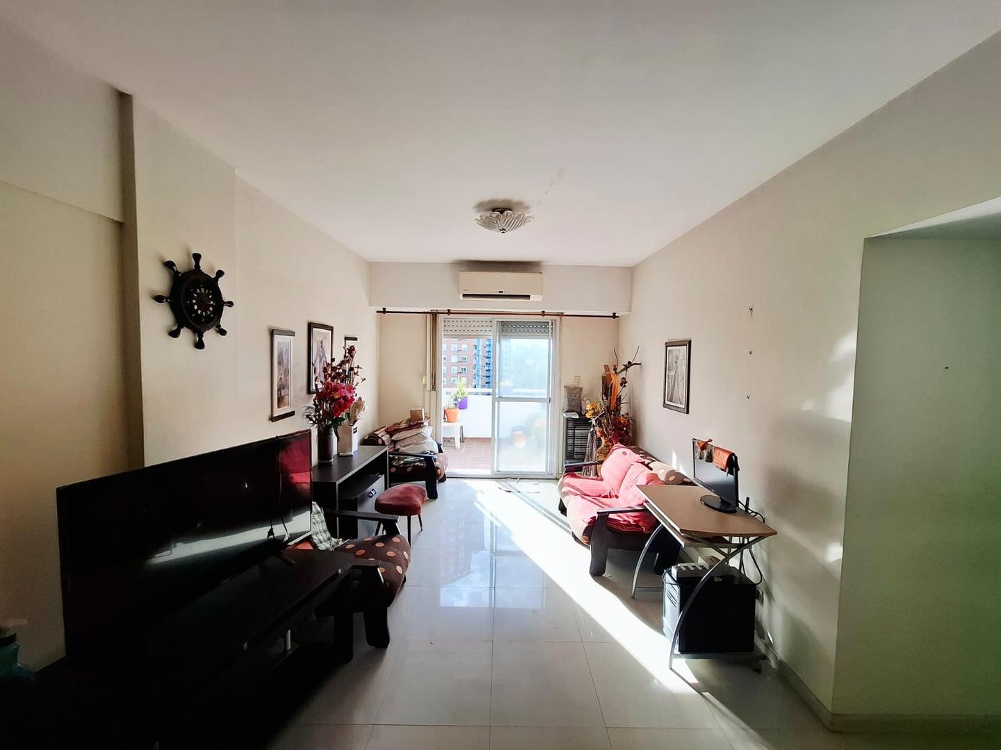 Departamento 4 ambientes en VENTA -Zona San Cristóbal-